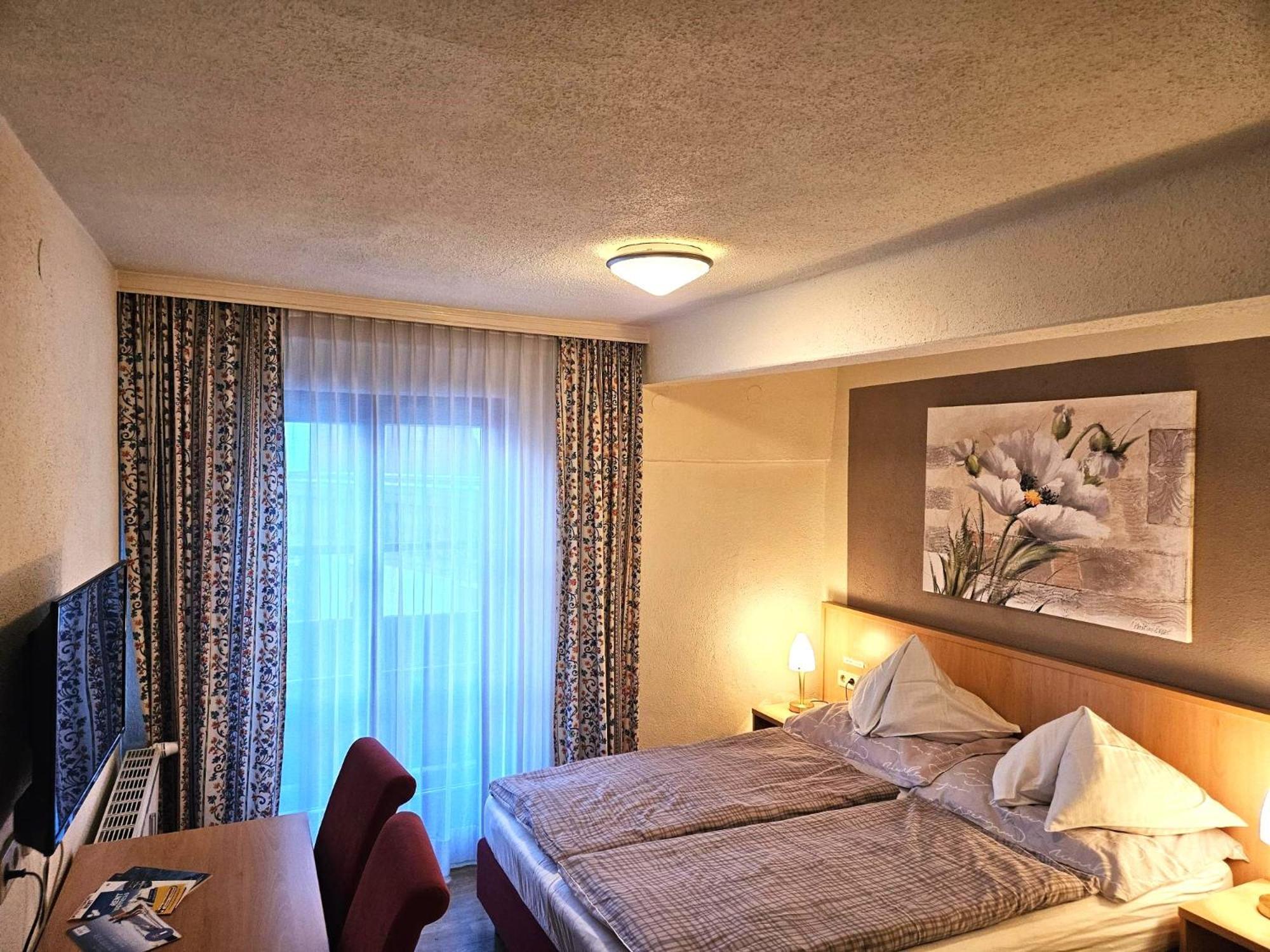 Gasthof-Pension Alt Kirchheim Bad Kleinkirchheim Bagian luar foto
